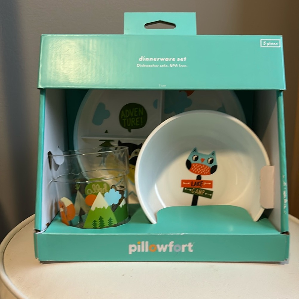 NIB Pillowfort 3 Piece Childs Dinnerware Set Lake Camp Adventure!